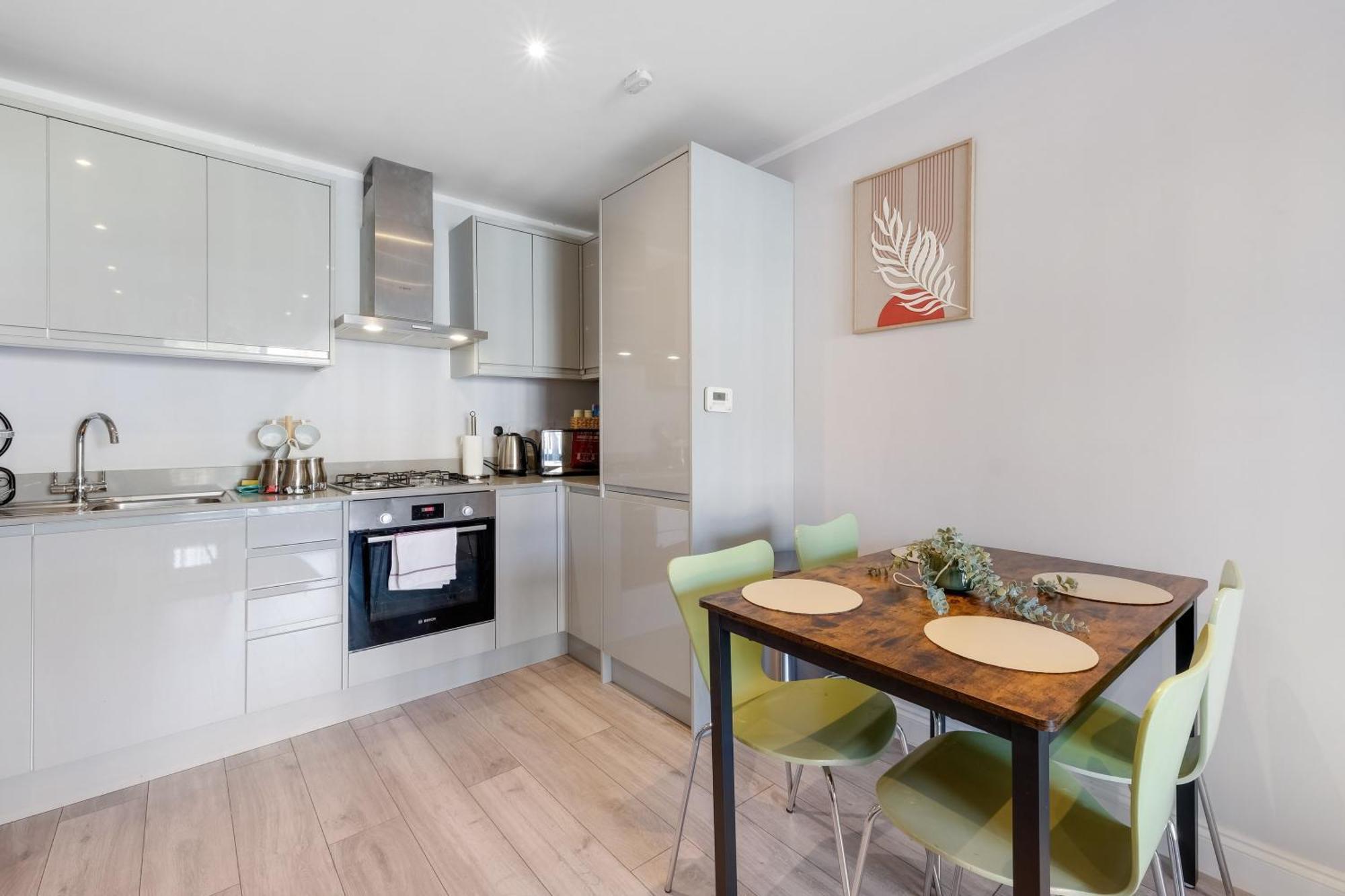 2 Bedroom Penthouse With Parking High Wycombe By 360Stays Kültér fotó